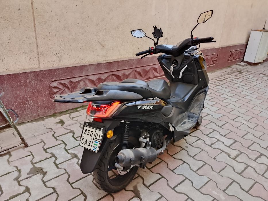 T-max skuter, 20ming km yurgan