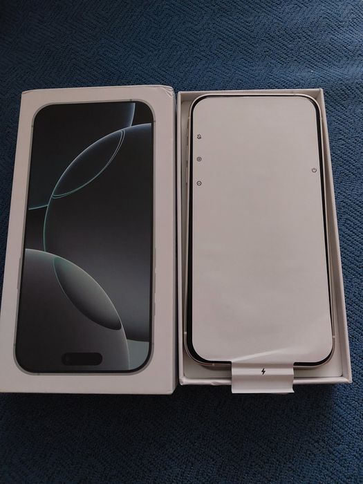 Продам Iphone XR 16 pro
