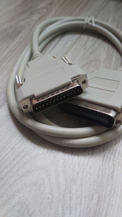 Vând cablu adaptor paralel 25 pin(tata) la 36 pin(mama)