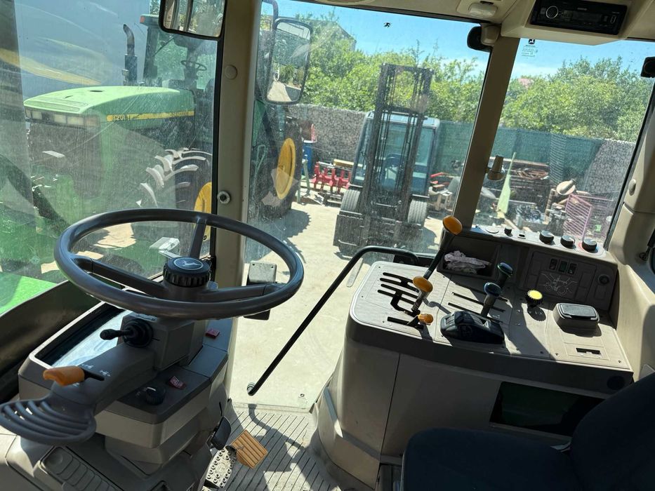 Tractor John Deere 6330