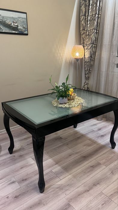 Разтегателна дъбова трапезна маса със стъклен плот, 130 × 90 см