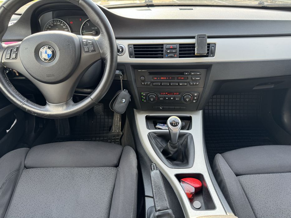 BMW 320, 163к.с 2006г.