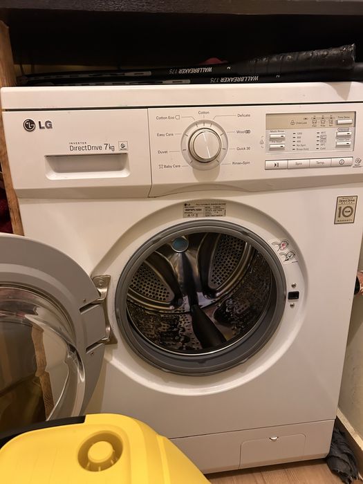 Пералня Ariston hot point