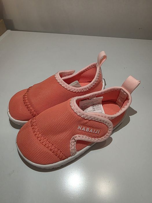 Бебешки аква обувки 22/23 номер НОВИ Nabaiji

БЕБЕШКИ АКВА ОБУВКИ, КОР