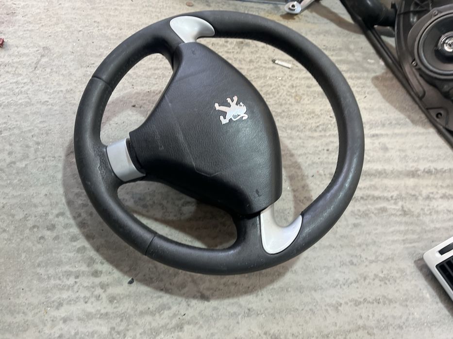 Volan oeugeot 307 cc cu airbag