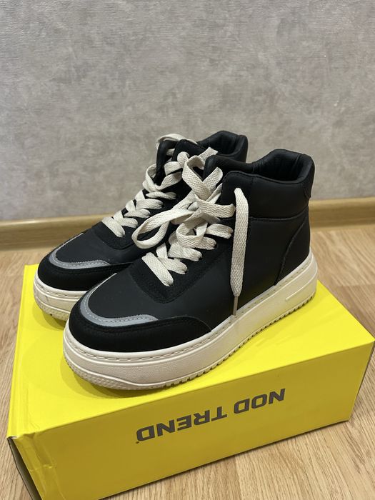 Продам ботинки демисезонные