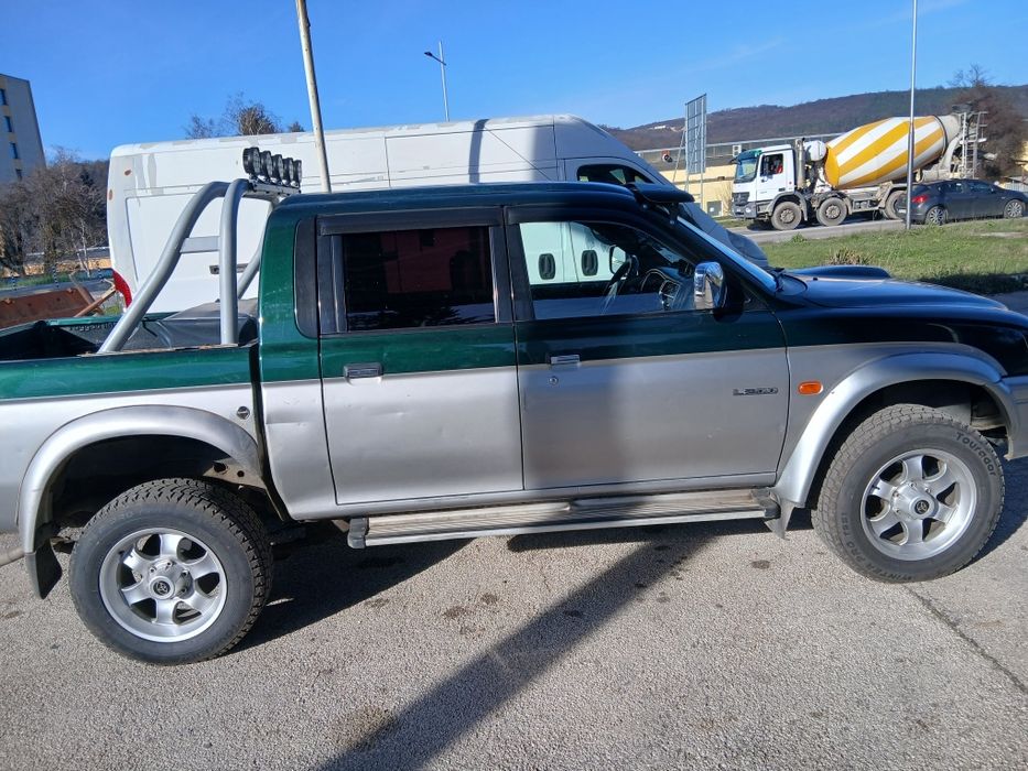 Мицубиши  Л200 Дизел 2,5