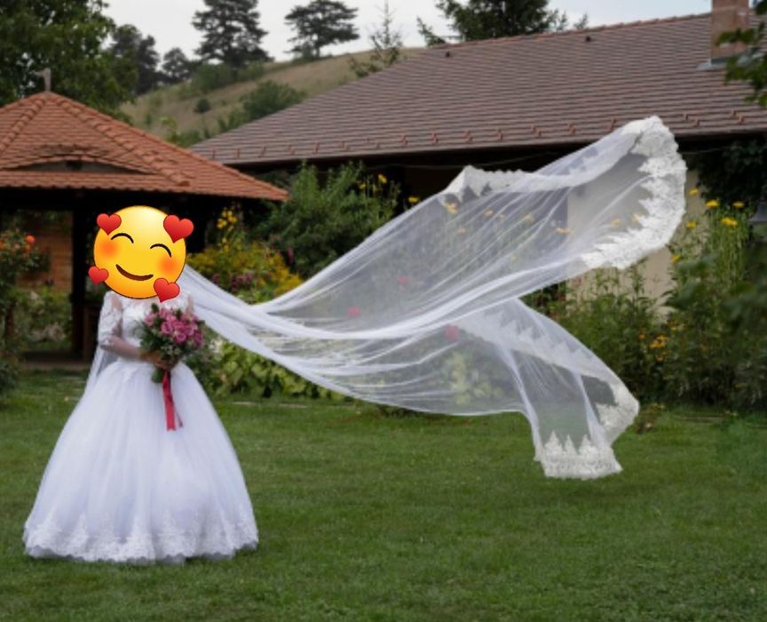 vanzare rochie de mireasa si voal