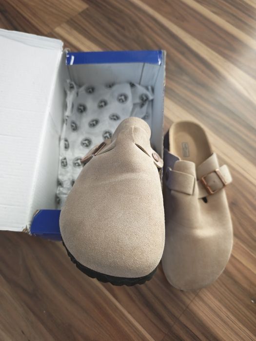Vând saboți birkenstock Suede noi