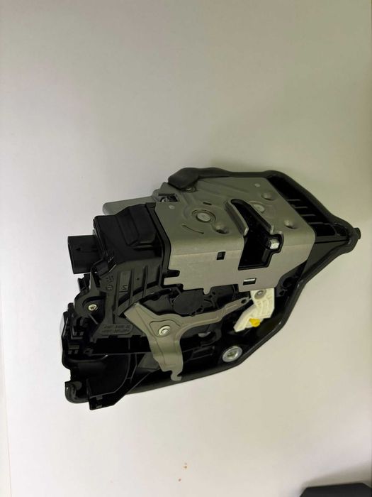 Incuietoare usa softclose BMW G11/G12 F15/F16  51217281945