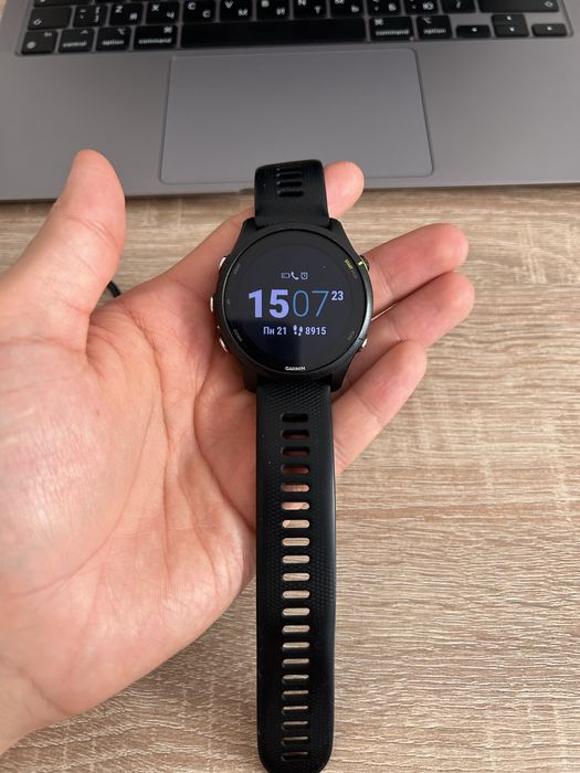 Продам часы Garmin Forerunner 255 music