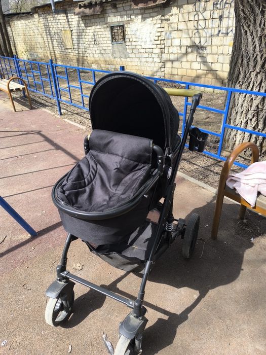 Продам детскую коляску