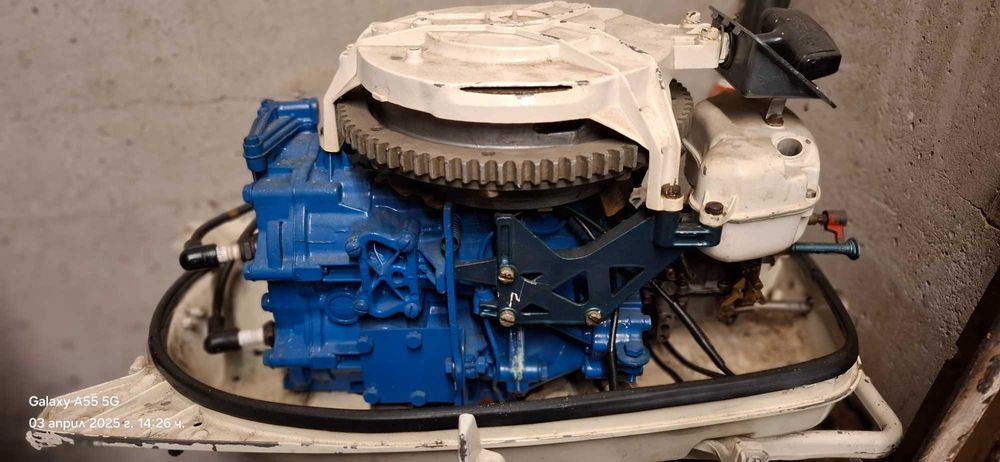 Продавам извънбордов мотор Джонсън