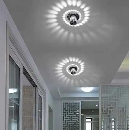 Красива лампа за стена с дистанционно управление - диско осветление