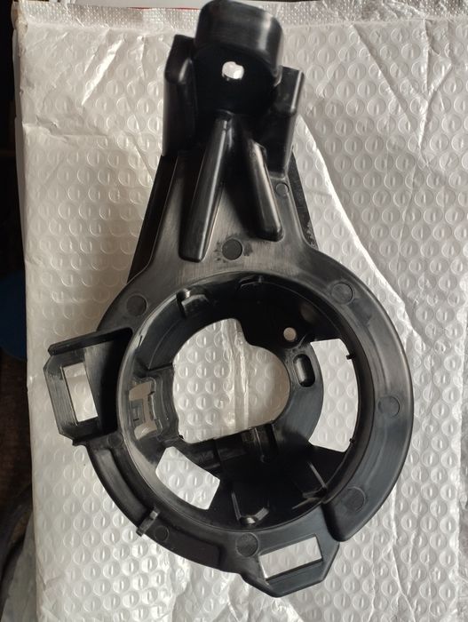 Крепление противотуманной фары Nissan juke