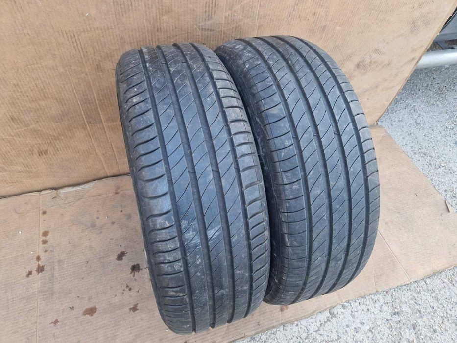 2 Michelin R17 215/55 Летни гуми  DOT4222
