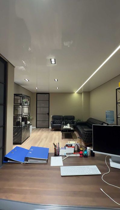 Продается готовый офис в Бизнес центре, Паркентский