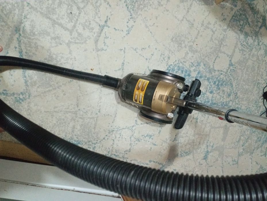 Продам пылесос в рабочем состояние