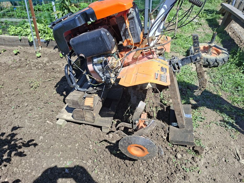 Vinde motocultor ruris diesel sau schimb cu unul mai mic