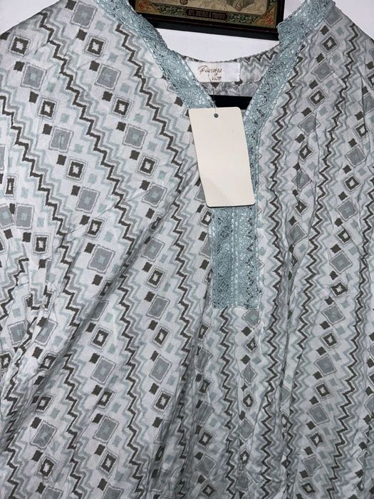 Vând bluza 100%viscosa