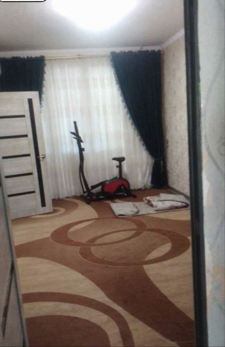 Ялангач  2/2/4  балкон 1.5*3.   (Надира 111942)