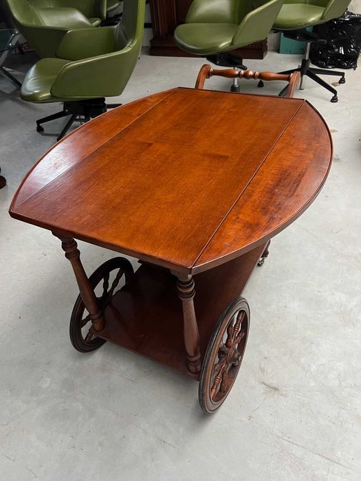 Gheridon Baroc,lemn masiv!