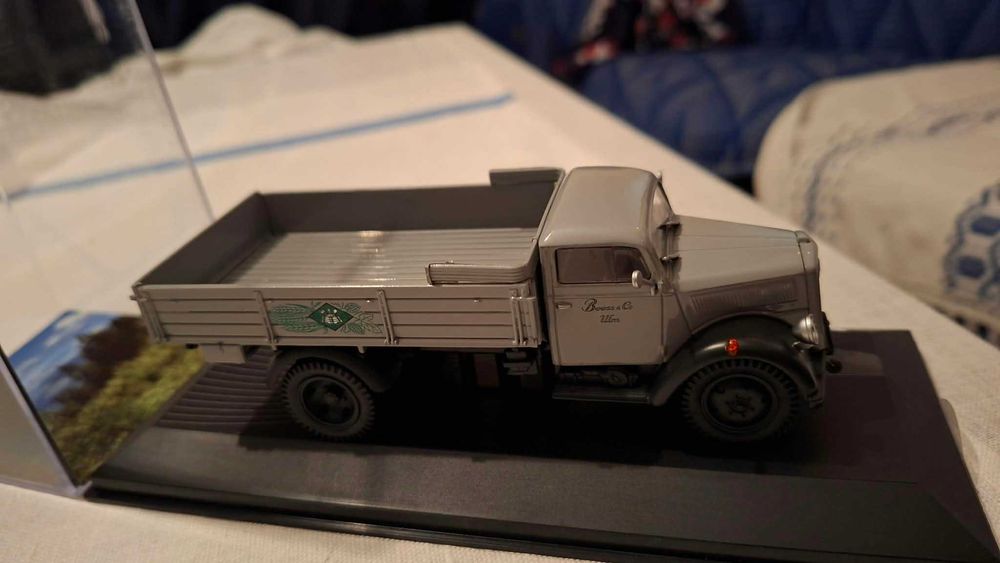 Opel Bitter + Opel Blitz 1:43