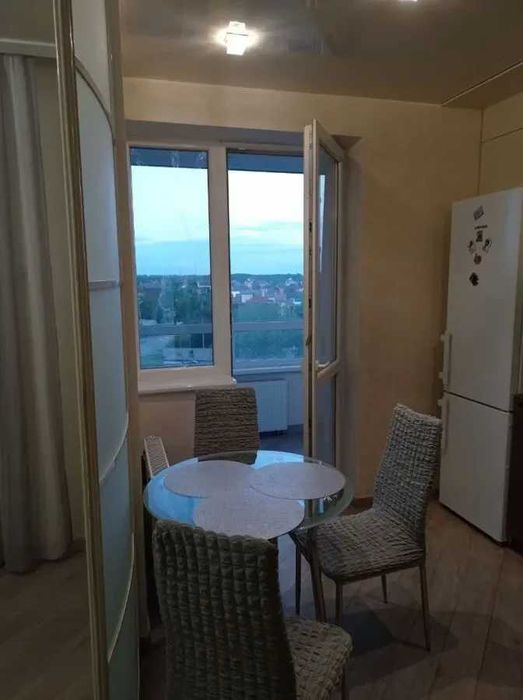 Дава се под наем Двустаен апартамент в София, Зона Б-18 - 66 кв.м за 612 € - Снимка #2