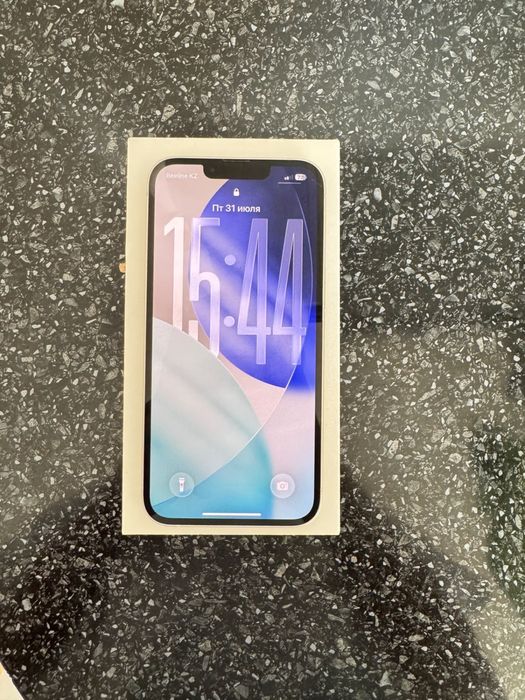 Iphone 13 в отличном состояние
