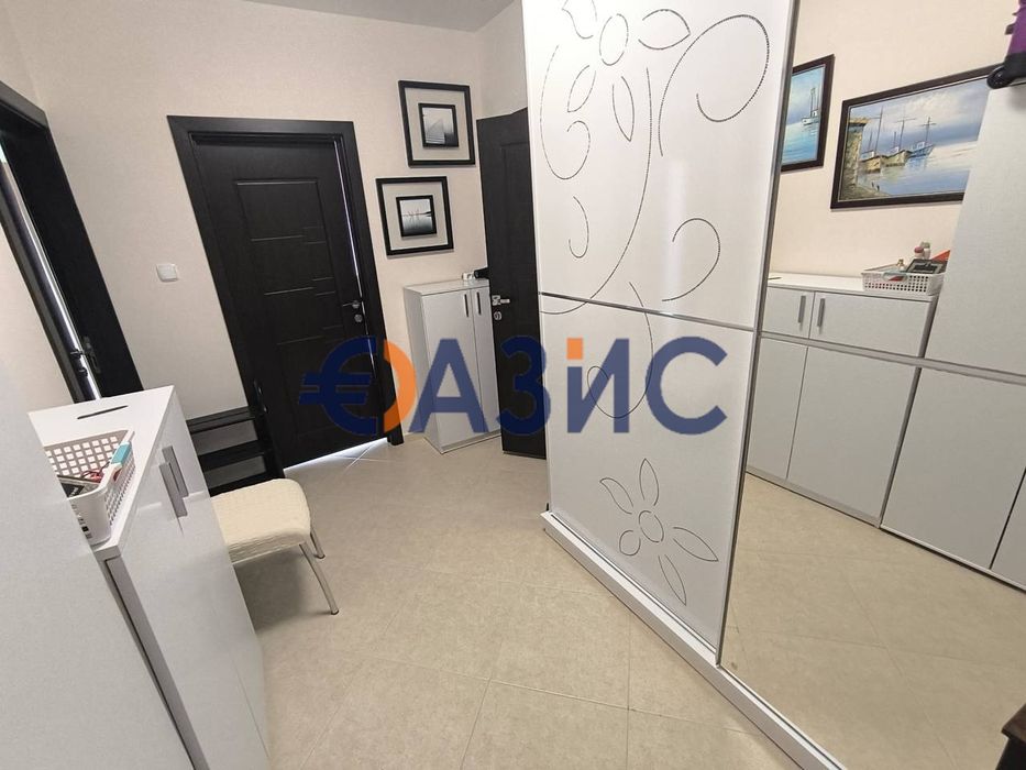 Продава се Двустаен апартамент в Поморие - 70 кв.м за 1020 €/кв.м - Снимка #2