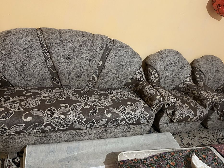 Диван 2 креслосымен сатылады