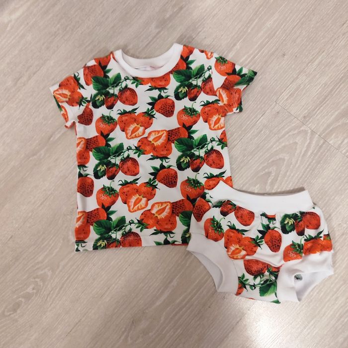 Продам детскую одежду