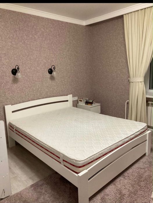 Двухместная кровать