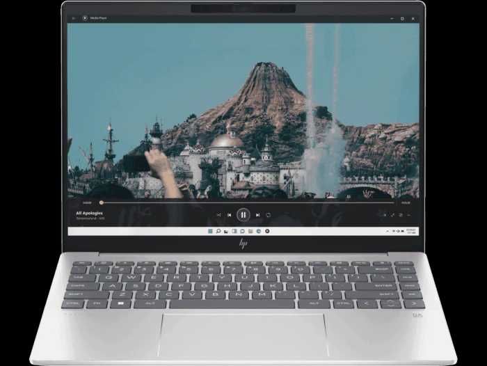 HP Pavilion Plus 14-ey0789AU/14 2.8K OLED 120Hz/R7 7840U/16GB/512GB