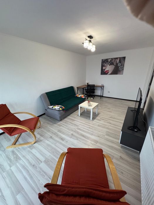 Apartament 2 camere decomandat Rotonda, Calea București | 500E/luna