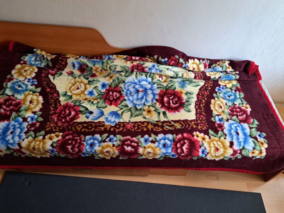 Продам плед в хорошем состоянии