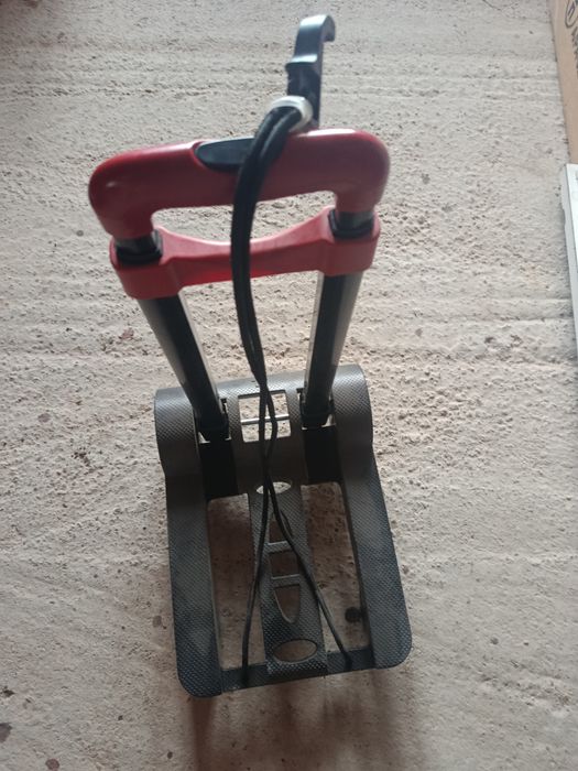 Vând căruț cumpărături