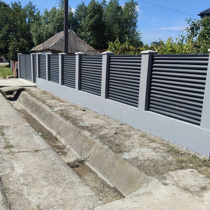 Garduri și porți stil jaluzele șipcă metalica tabla cutata