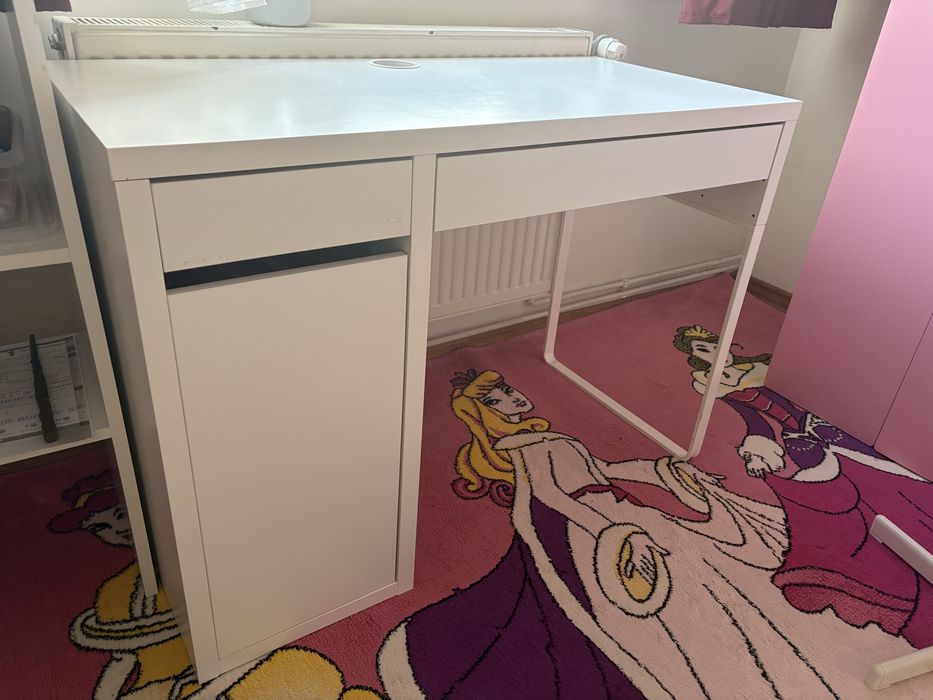 Birou si dulap pt copii Ikea