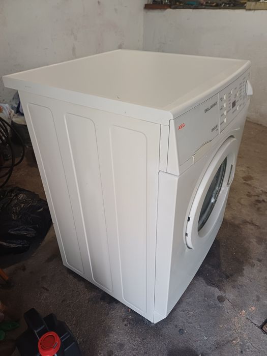 Пералня      АEG