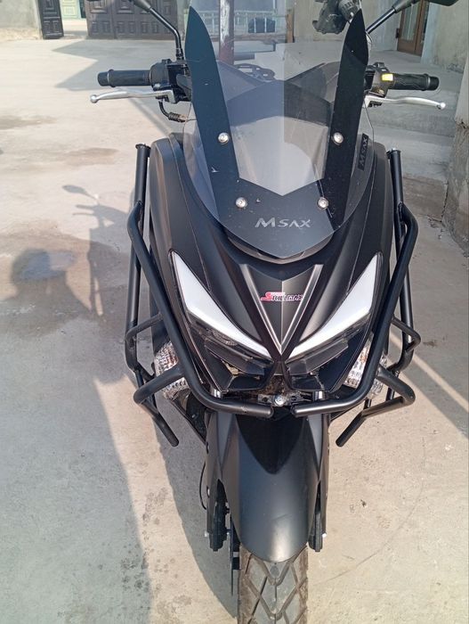 Skuter srochni sotiladi