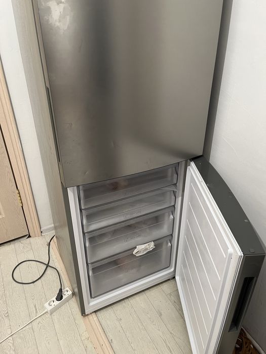 Холодильник Haier
