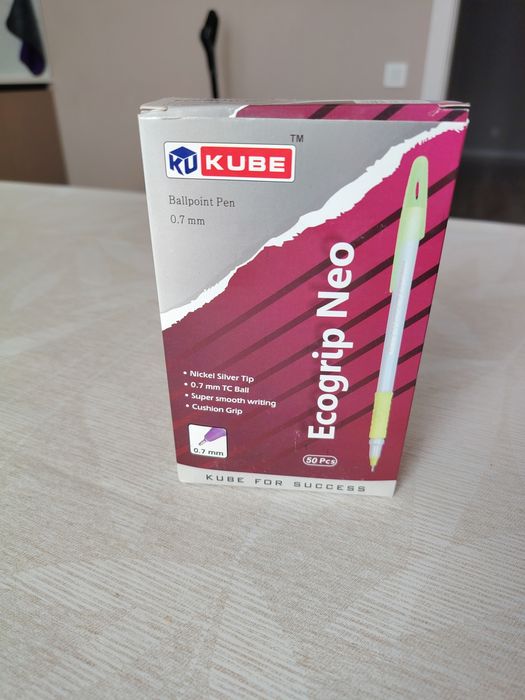 Продам ручки канцелярские коробками