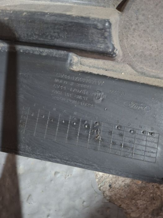 Bara spate Ford Kuga cu un mic defect an 2013-2017