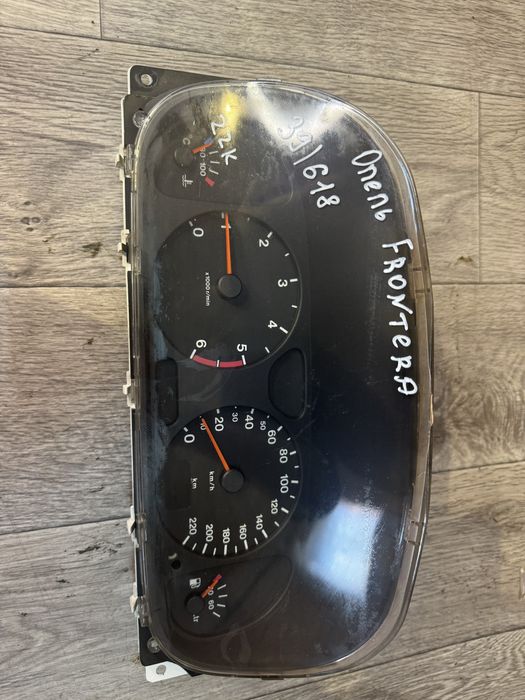 Щиток приборов Опель Фронтера Б