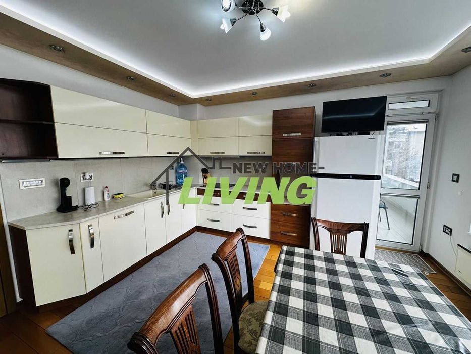 Дава се под наем Многостаен апартамент в Пловдив, Център - 126 кв.м за 670 € - Снимка #1