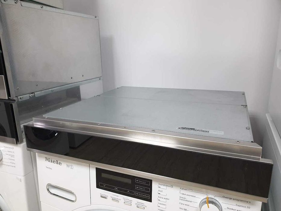 Miele Подгряващо Чекмедже без Дръжка за Вграждане в Кухня 10cm