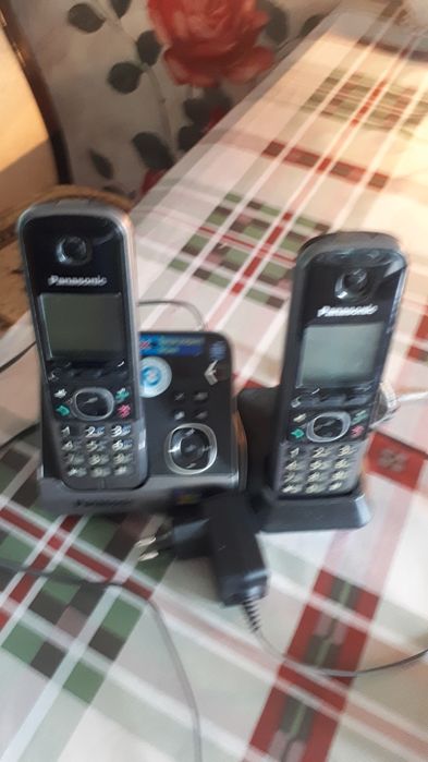 Продам телефонные трубки в комплекте