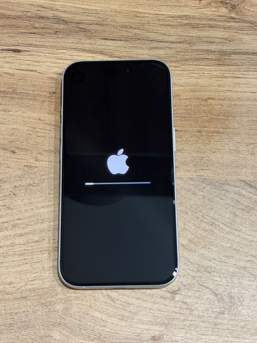 iPhone 16 128 как новый