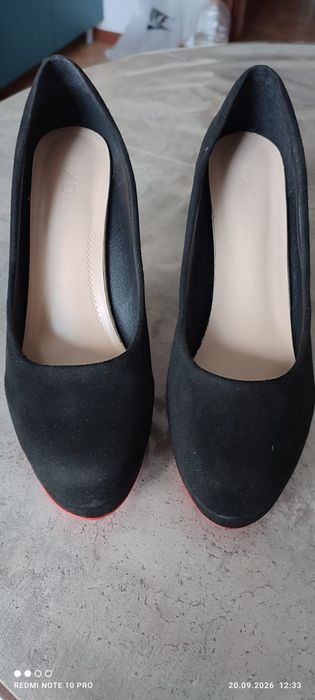 Продам туфли 39р